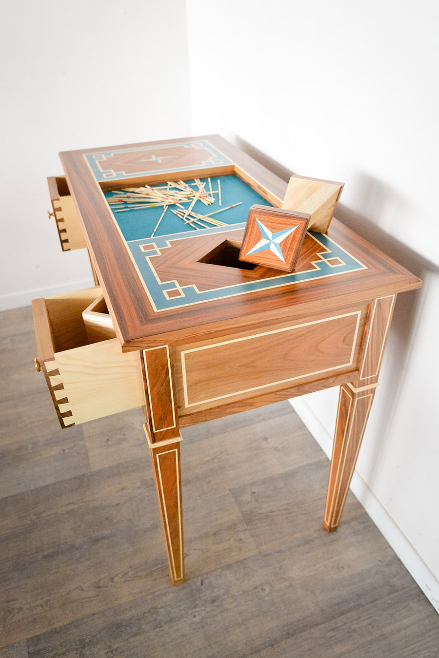 Table à jeux